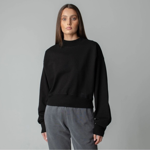 TALENTLESS Tops - TALENTLESS WOMENS MOCK CREWNECK - Black